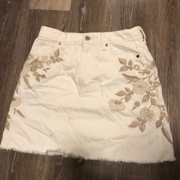 Vintage Embroidered Skirt - Picture 1 of 3